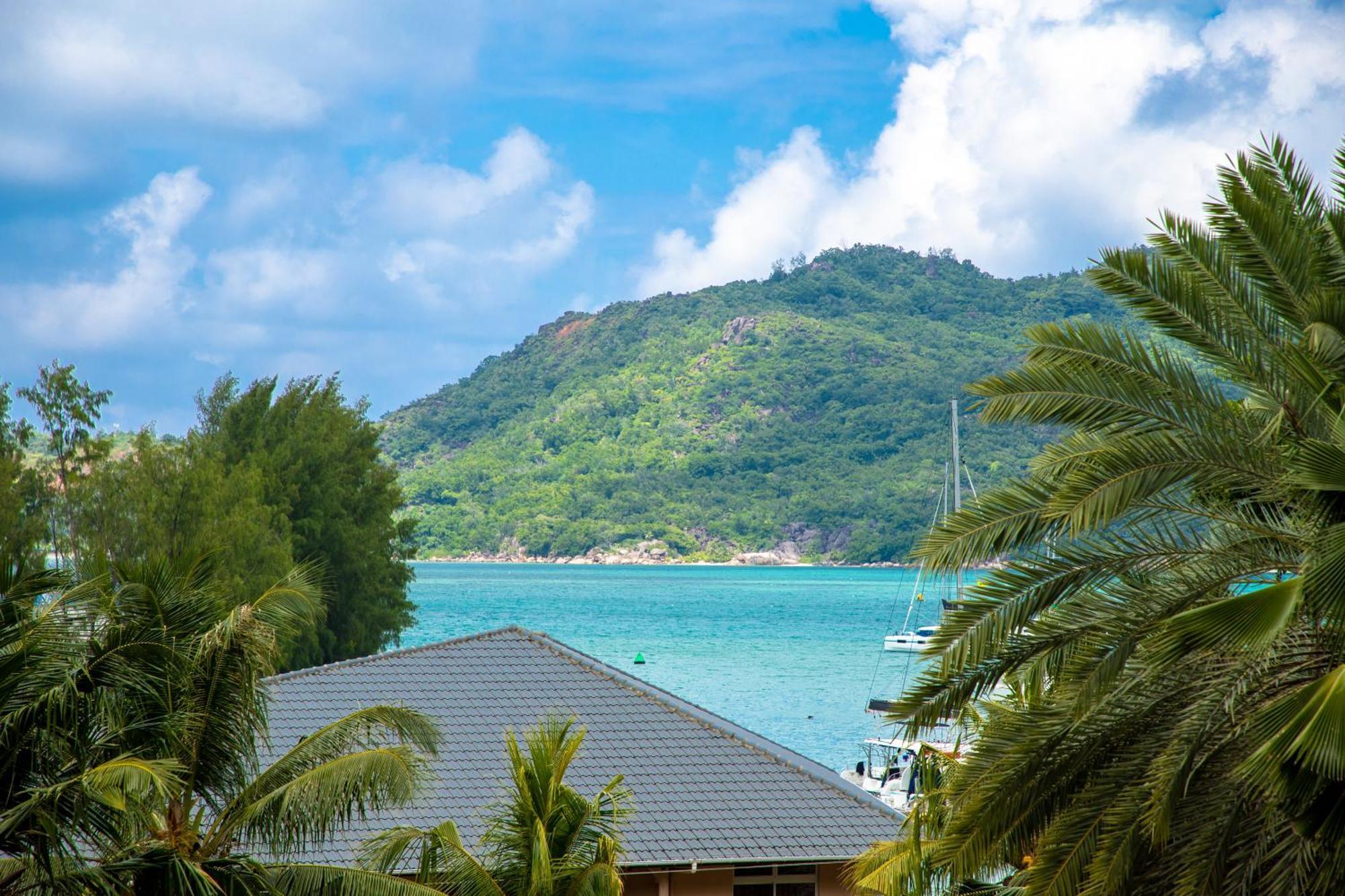キャバン アパートメント Baie Sainte Anne エクステリア 写真