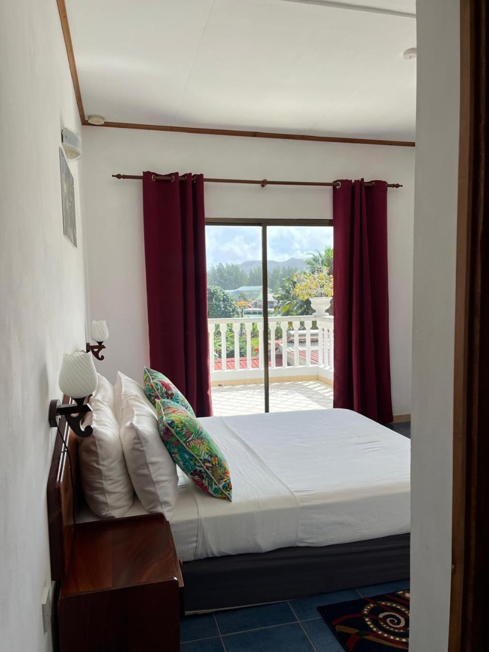 キャバン アパートメント Baie Sainte Anne 部屋 写真